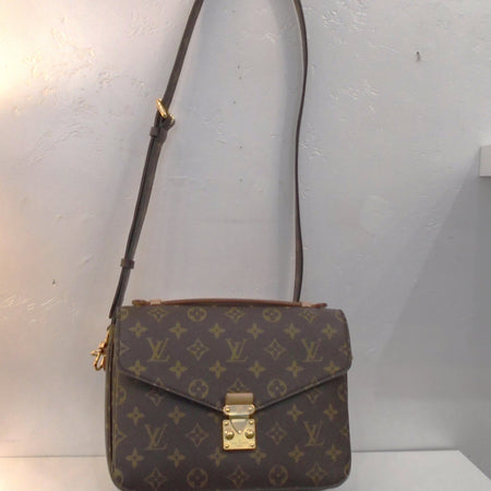 Louis Vuitton Vintage Pochette M`etis Monogram