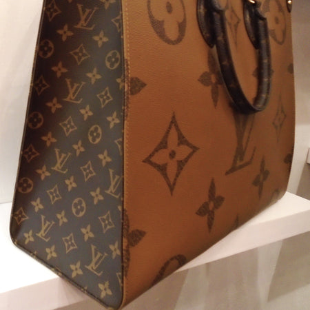 Louis Vuitton Vintage Monogram On The Go MM Reverse