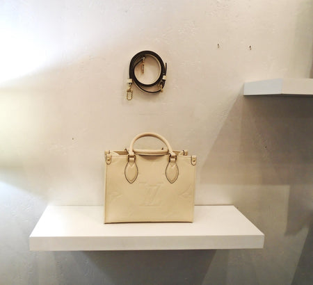 Louis Vuitton Vintage On The Go Vanilla PM